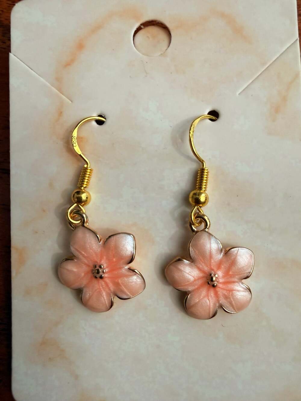 New Pink Pearlescent Flower Dangle Earrings Gold Tone Hooks